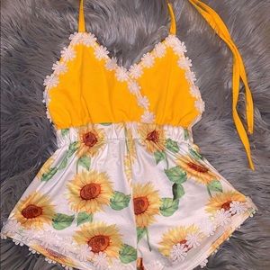 Child’s sunflower romper (3-6 months)